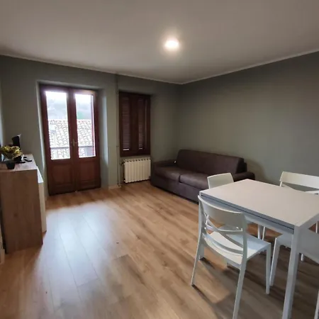 Apartment Di La 2 *